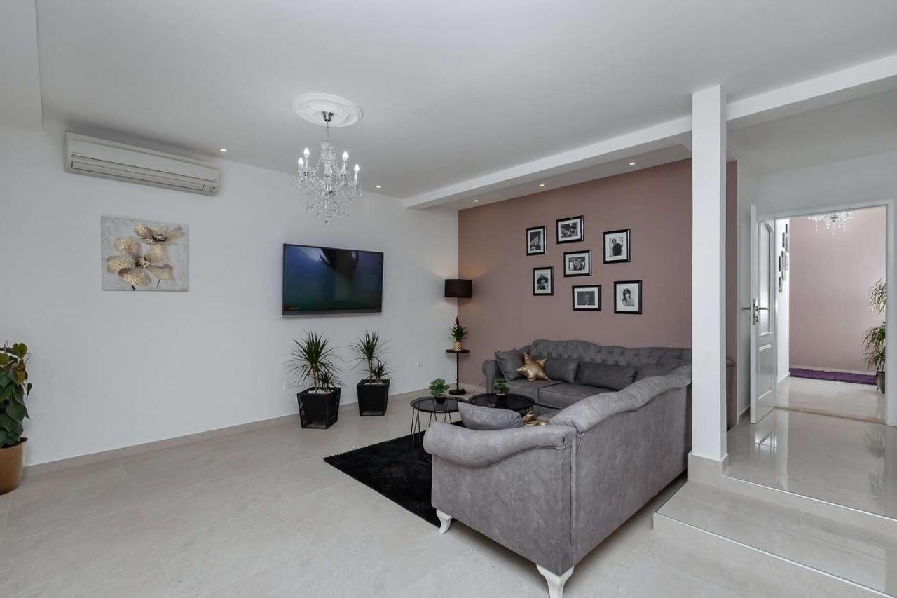 Luxurious Apartment Nino Makarska Kültér fotó