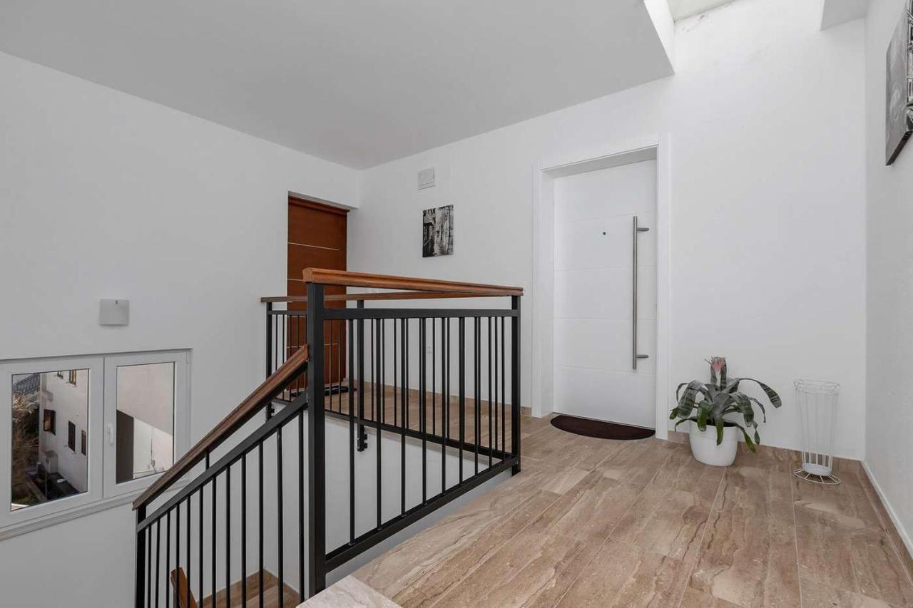 Luxurious Apartment Nino Makarska Kültér fotó